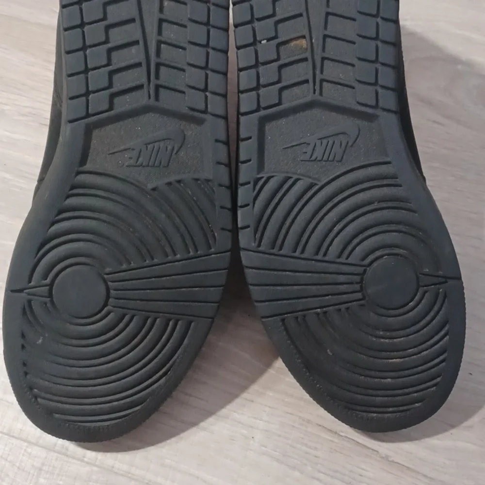 AIR JORDAN EXECUTIVE black sneakers.  Black mid top gym shoes.  Athleisure Urban
